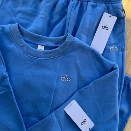 Premium ALO hoodie sets perfect for clothing retailers resellers, boutiques and online stores 300 Pieces Per Pallet Price: $1,000 Per Pallet