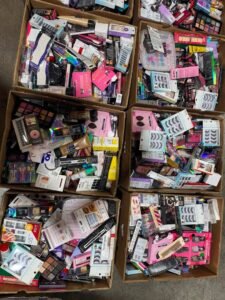 🚨Make up boxes are back in stock. $150/ Box or discount to buy whole pallet!