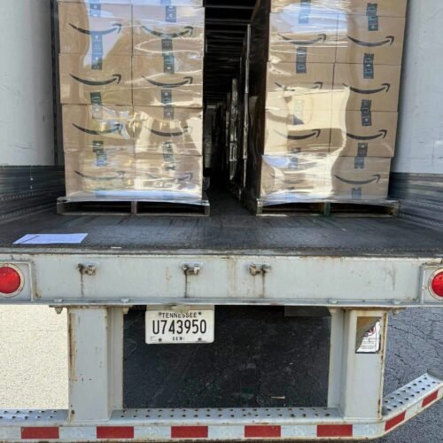 🚨Unloading AMZ Mystery boxes . These boxes are 🔥🔥🔥. $55/ Box or $900/20 Boxes!