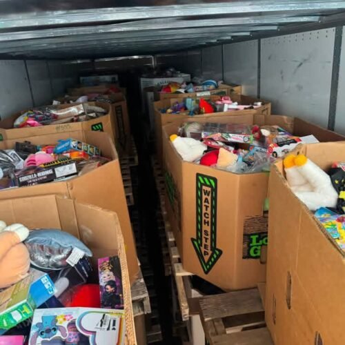🚨Unloading T@rget toy. 100% Brand New. 9/ Pallet or discount to buy 12-90 pallets.