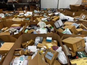 🚨Unloading AMZ 5F LPN . $1099/ Pallet. Money makers for bins, auction, whatnot, etc…!