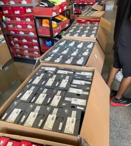 Brand new shoe pallets now in stock! $1500 per pallet 100 pairs per pallet Mixed sizes and styles Great for resellers, retail stores, and online businesses 🚚 Shipping and delivery available Message us directly to place your order before they're gone