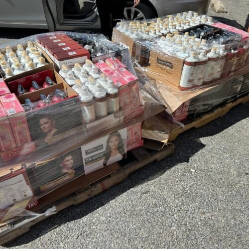 2 cosmetic pallets vs small sedan🤩