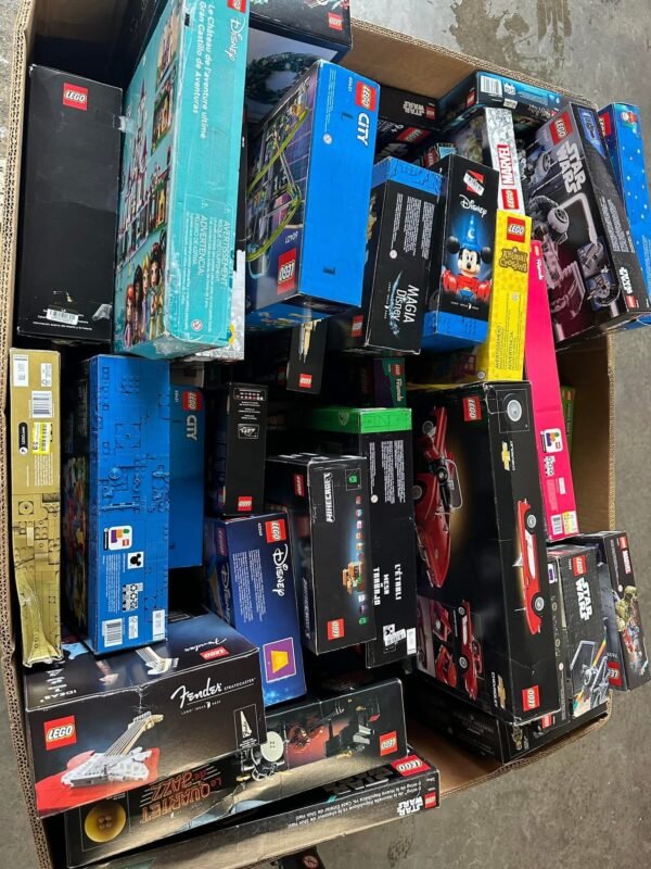 More Legos- Toys pallets left😇