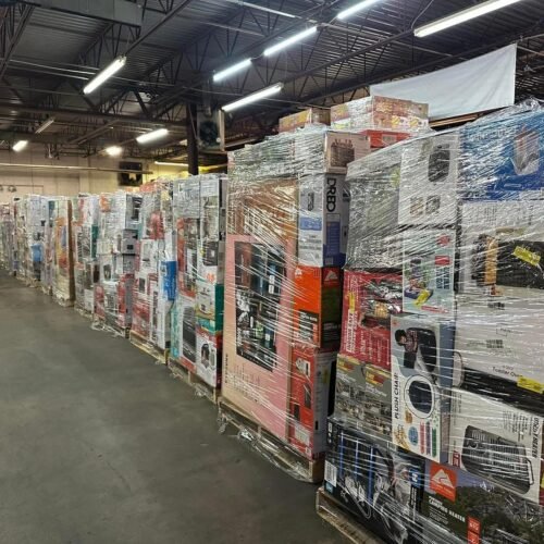 🗣️Fresh W@lmart trucks are available on floor🔥 ⬇️Price start $499-$599 per pallet⬇️