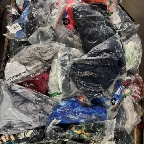 🗣️Am@zon LPN clothes just arrived. 100% brand new. These are well mix - non duplicate items. 300 pieces per pallets- 9/ pallet