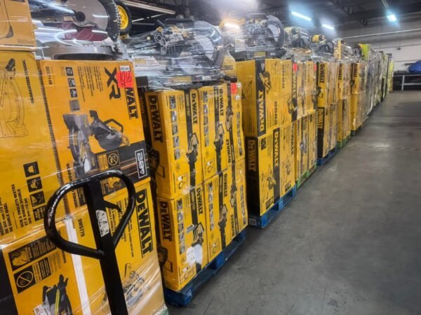 🔥Tools pallets are just off loaded on floor.  Price vary 99- 99/ Pallet