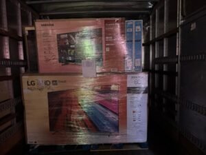 TVs pallets filled truck to go🔥