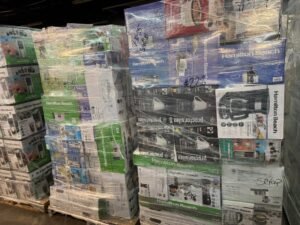 🗣️Small kitchen appliances are back on floor🤗

90-96% brand new brand of H@milton Be@ch small plug in kitchen appliances.

-Price vary from $700-$1600- pallet ⬇️