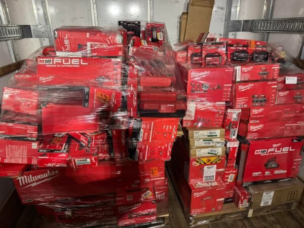 IMG_9057 🗣️Massive straight tool loads are back in floor again🔥 ⬇️Price range 0-00 per pallet⬇️